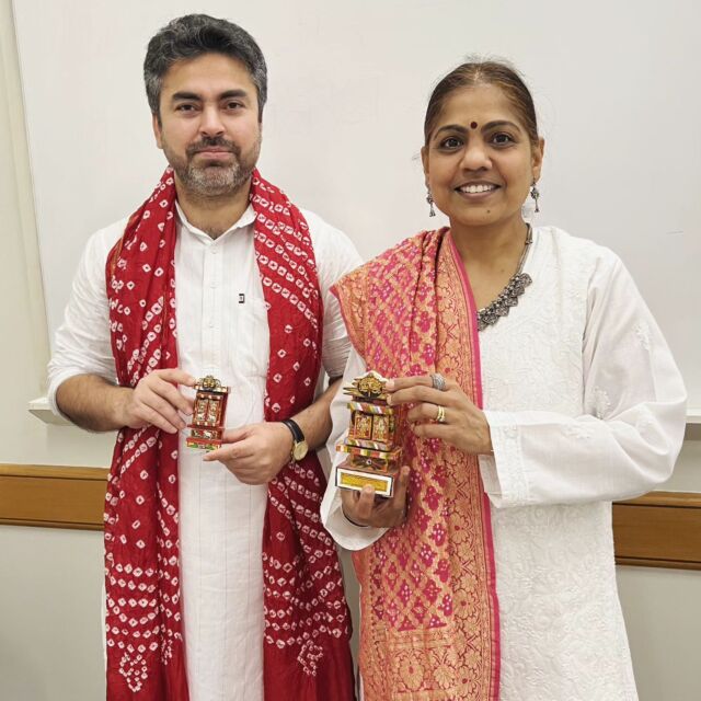 We are so thankful to Dr. Premlata Vaishnava, who spoke at Wake Forest recently, for her donation of two Kaavad instruments to the Lam Museum’s permanent collection. Kaavad instruments are used in an ancient form of storytelling in Rajasthan, India, to bring the stories to life.

#lammuseum #rajasthan #kaavad #storytelling #india